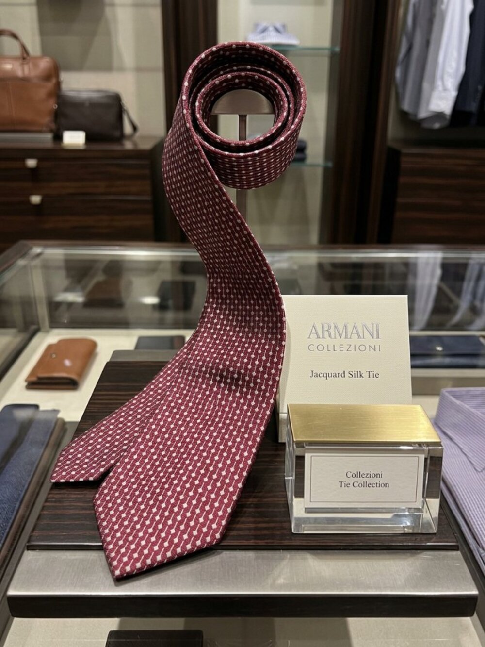 An Armani Collezioni silk necktie